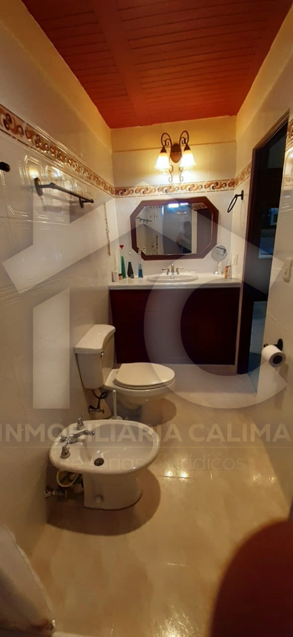 Casa de 2 viviendas en el Canadá Calima Darién